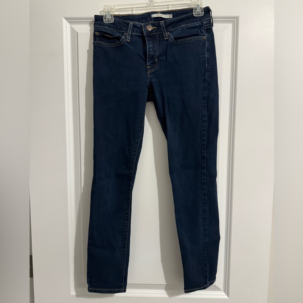 Size 27 711 Levi’s skinny jeans